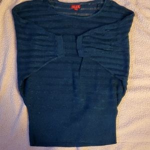 Elle teal top
